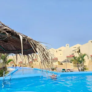 Apartment & Refreshing Pool Holidays Air-conditioning ,