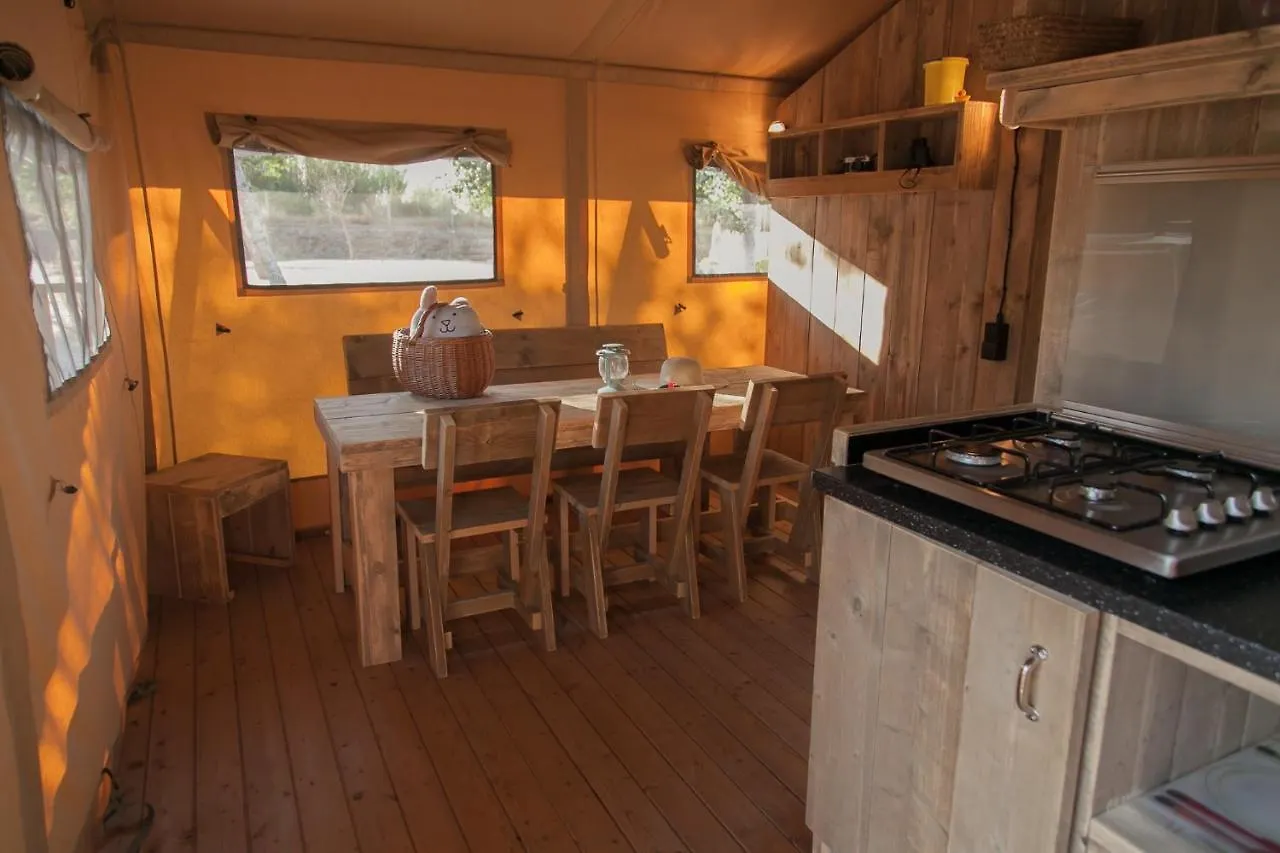 Camping Senia Riu Sant Pere Pescador 2*,