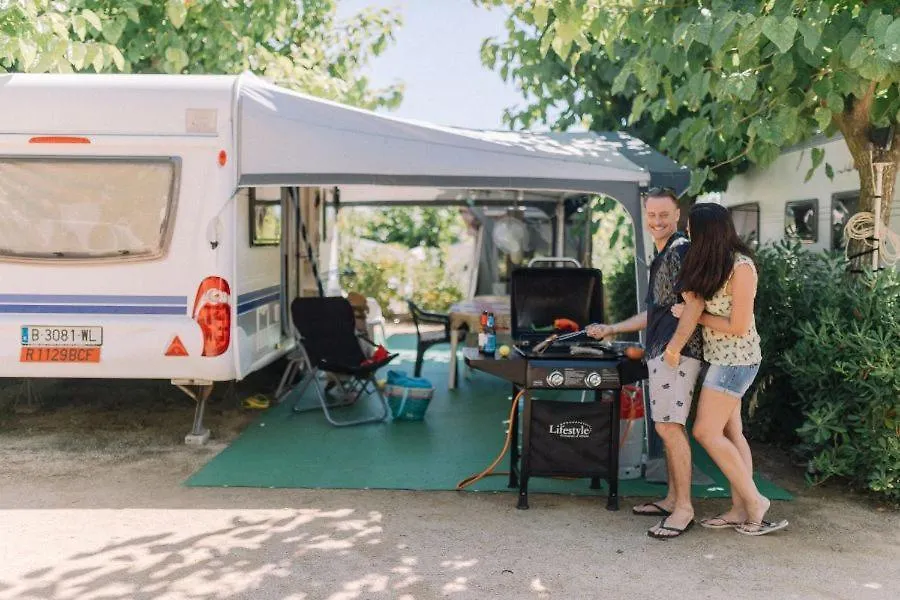 Camping Senia Riu Sant Pere Pescador Campsite