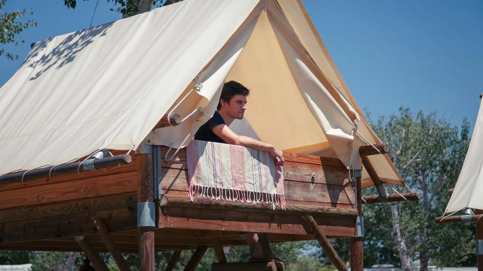 Camping Senia Riu Sant Pere Pescador Campsite