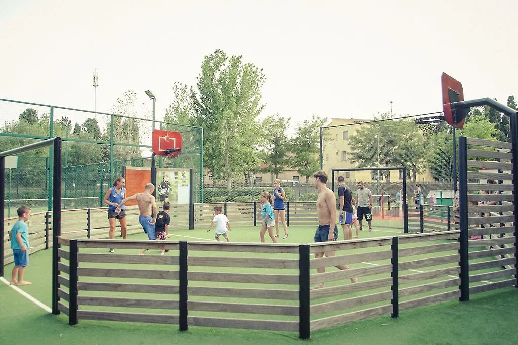 Camping Senia Riu Sant Pere Pescador Campsite