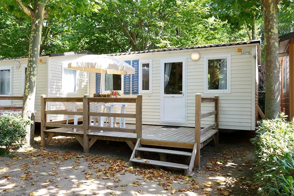 Camping Senia Riu Sant Pere Pescador Campsite